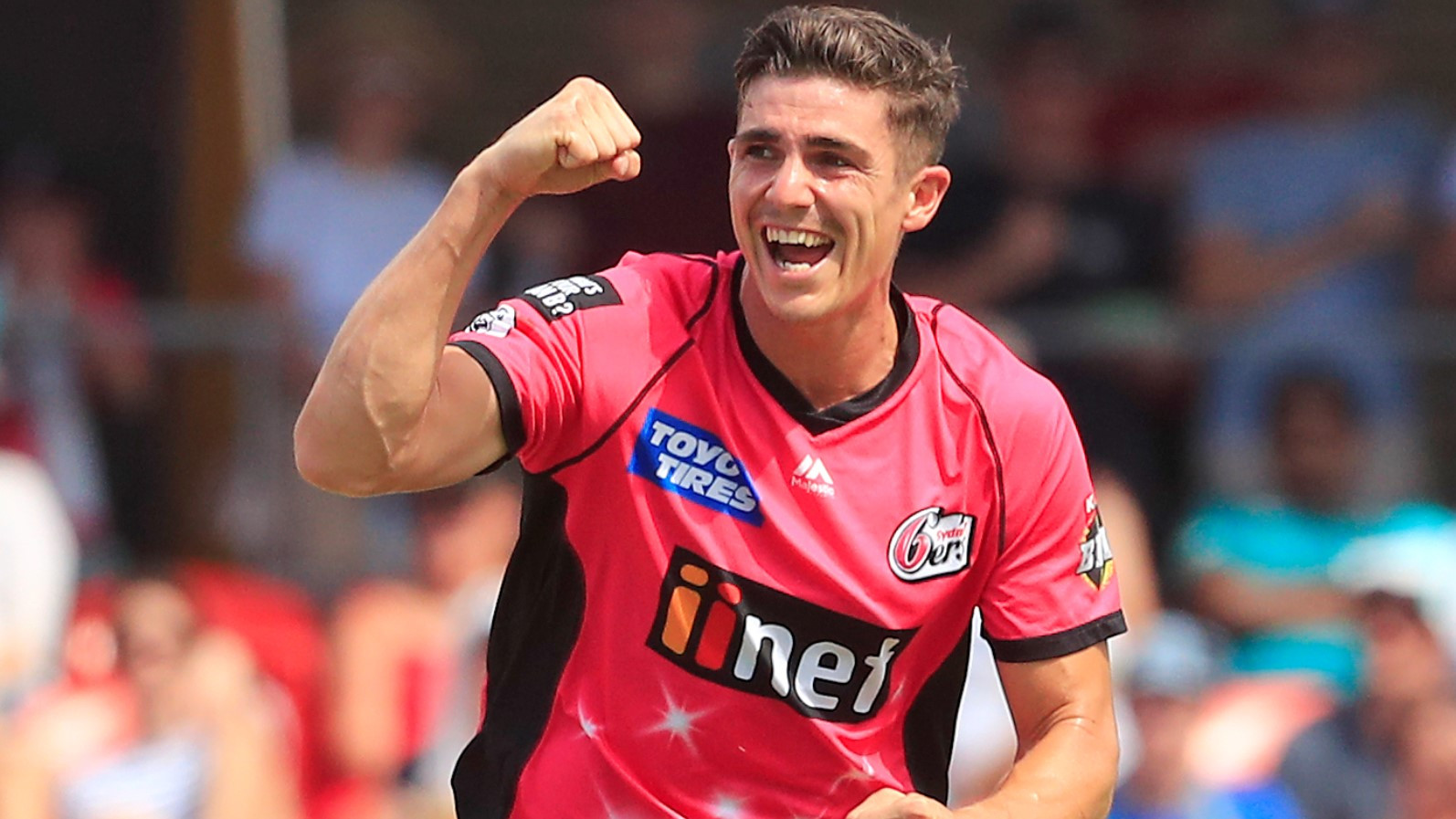 Derbyshire abroad: Abbott wins Big Bash