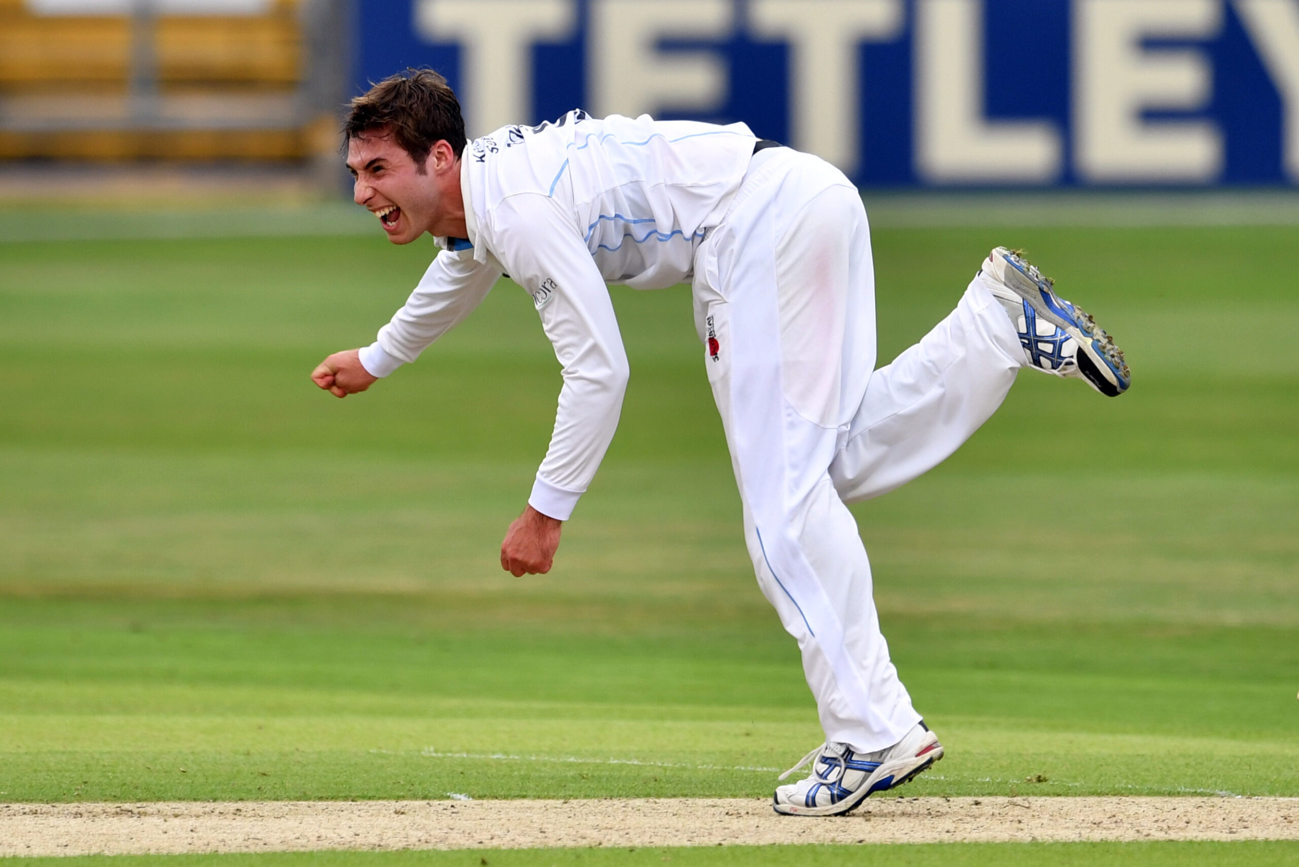Highlights: Day One vs Yorkshire