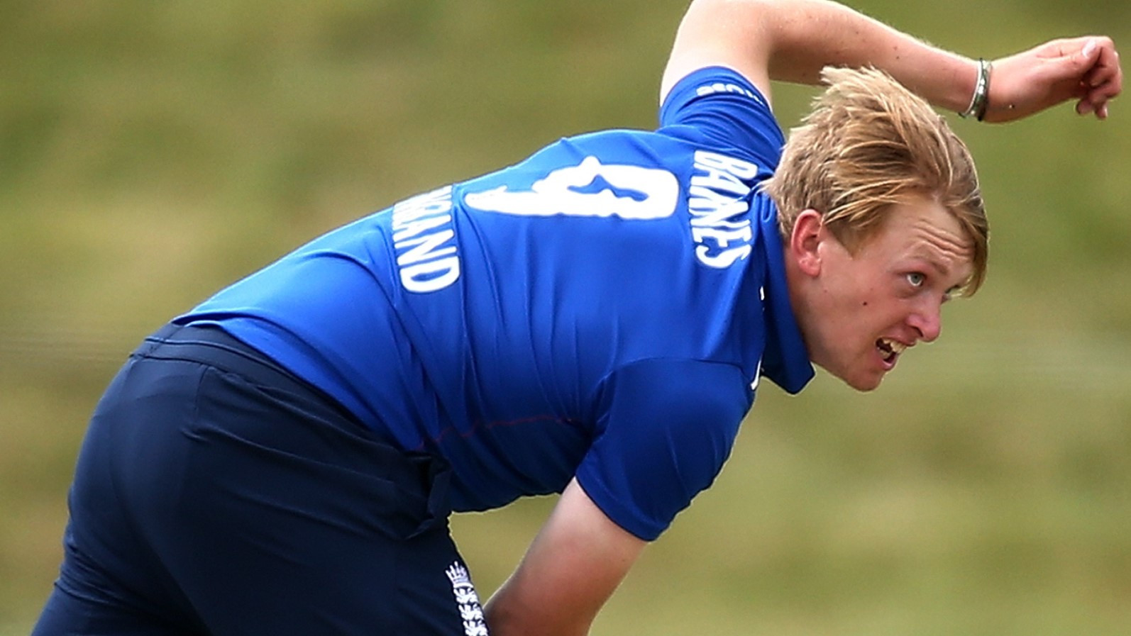 Derbyshire sign Barnes on loan