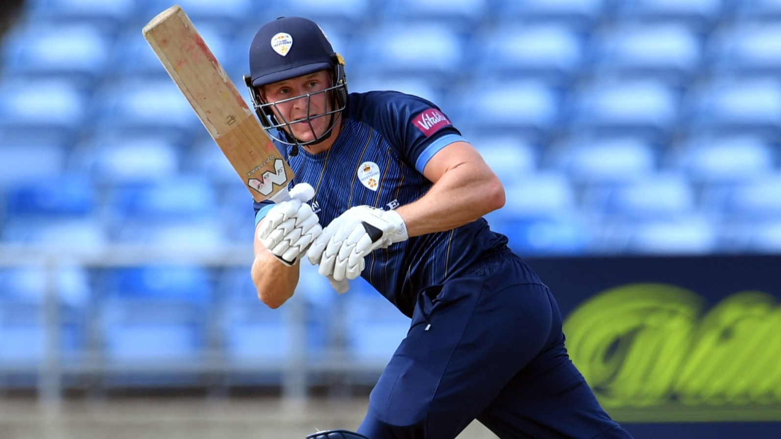 Wood hits 67 in defeat