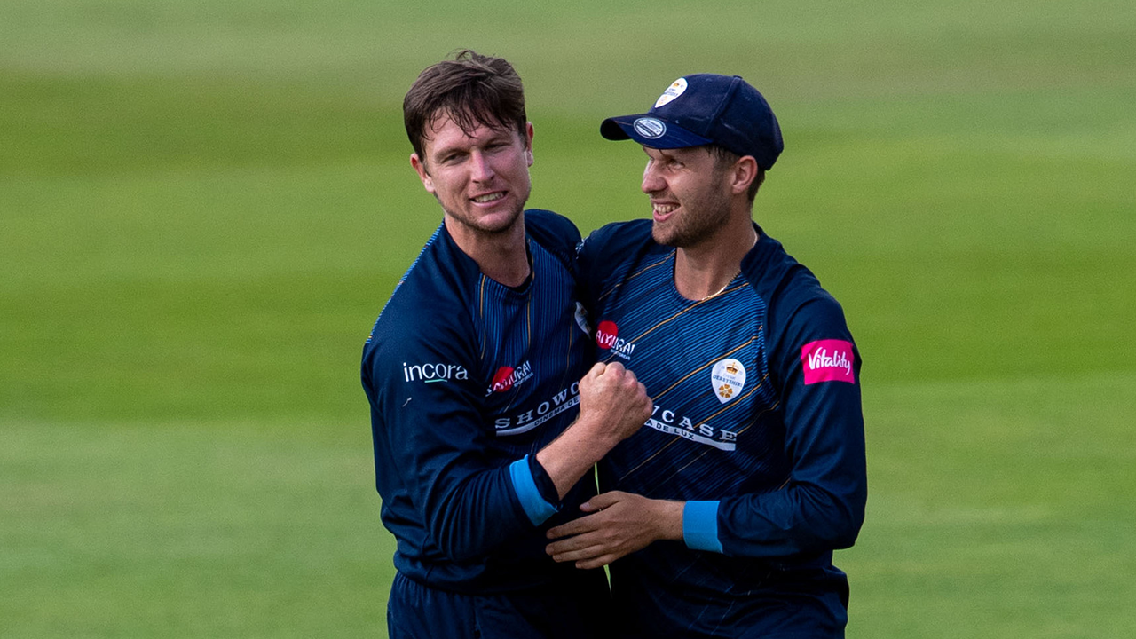 Critchley praises bowlers