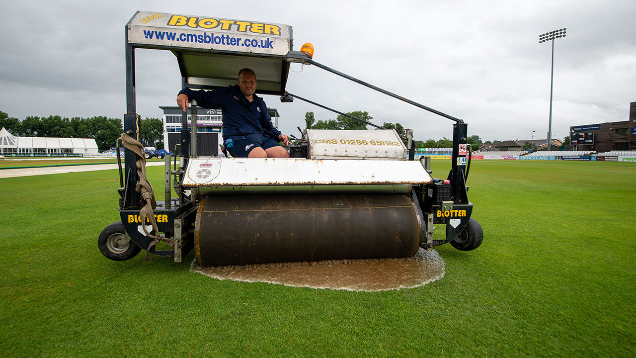 Rain prevents play in Glamorgan game