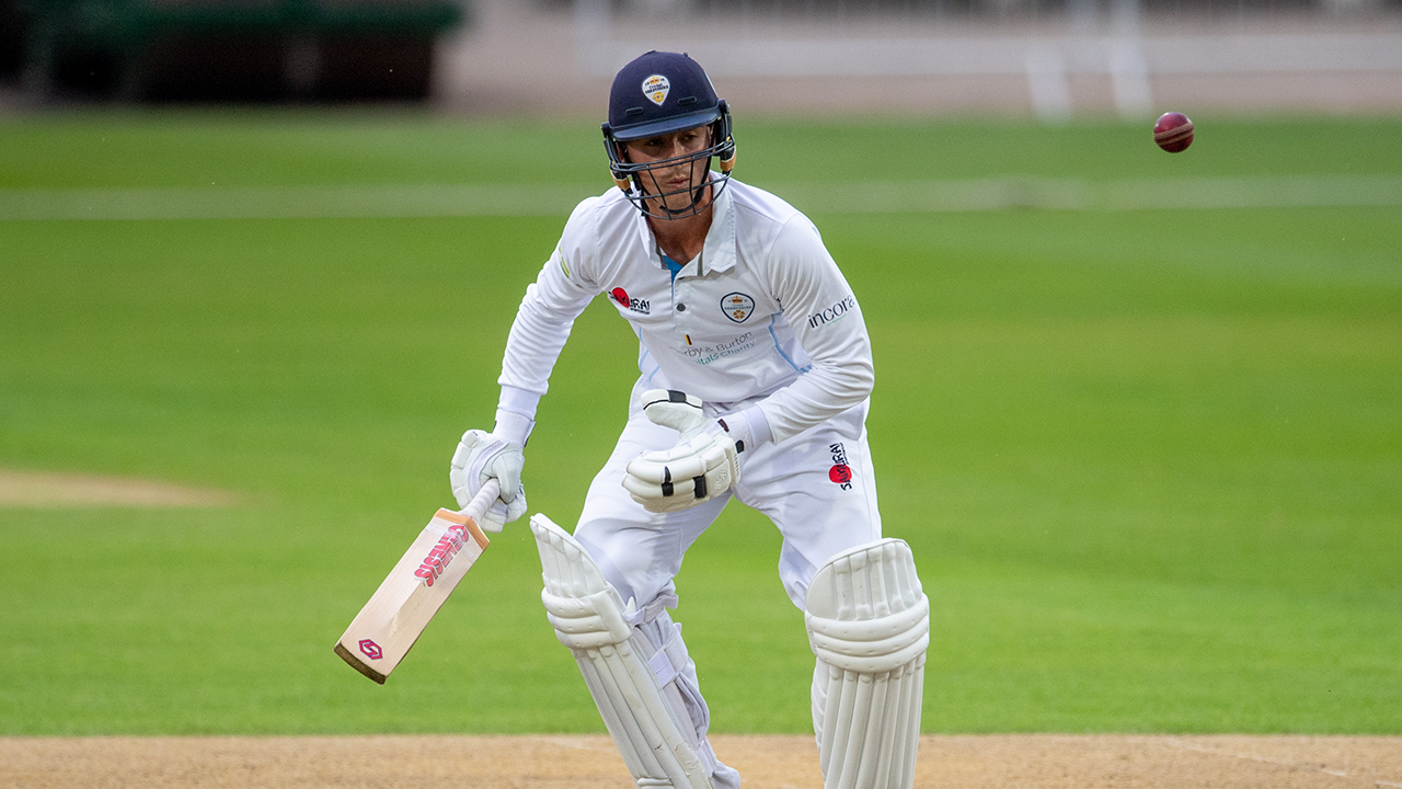 Highlights: Day One vs Nottinghamshire