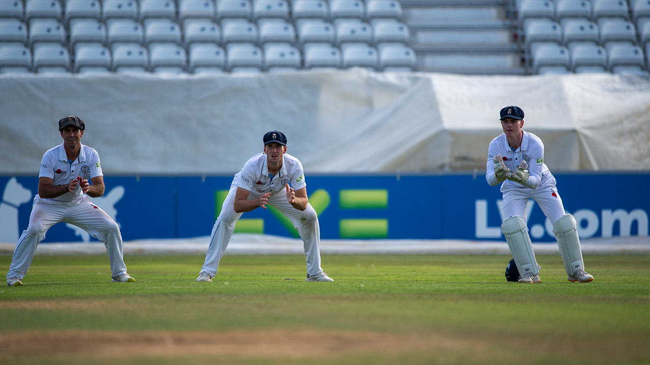 Batsmen on top after difficult opening day