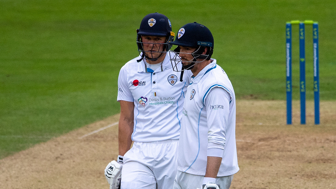 Wood and Godleman set up big final day