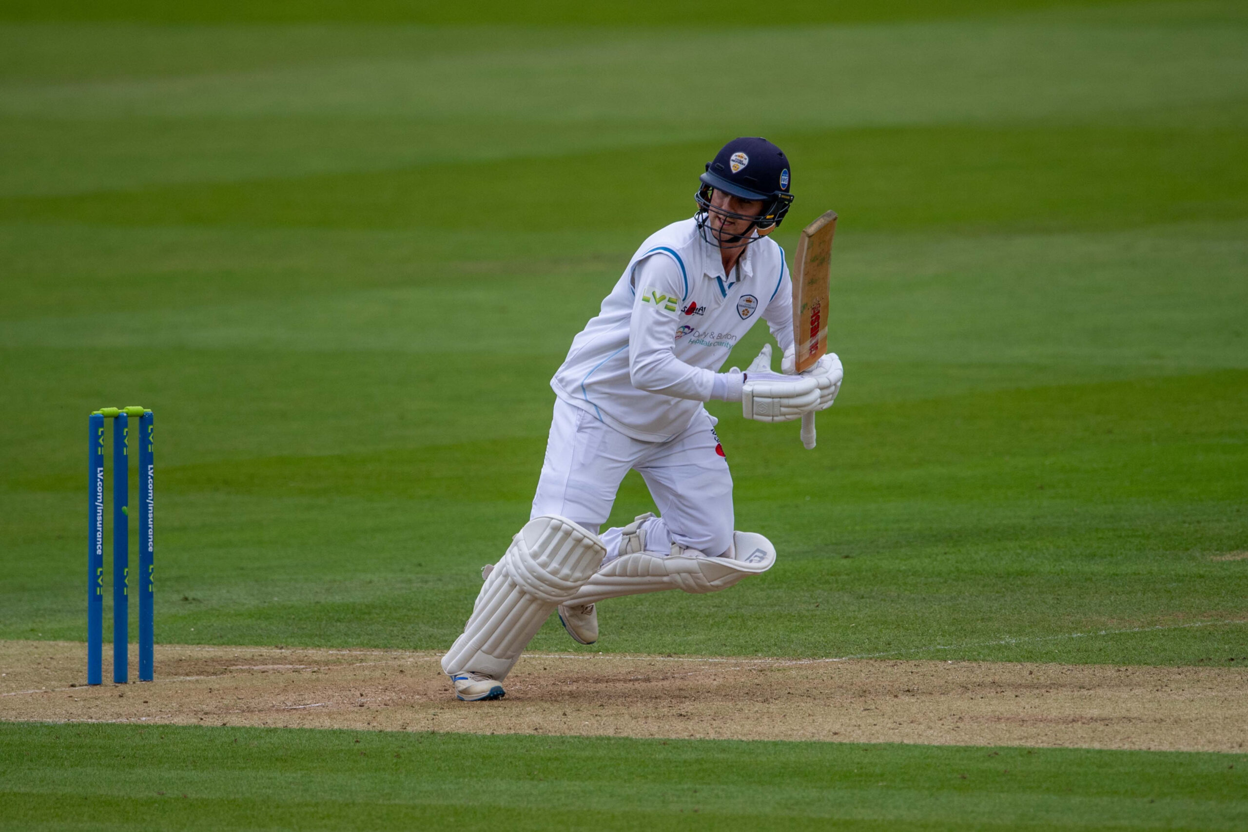 Derbyshire Abroad: du Plooy dominates as SWD win