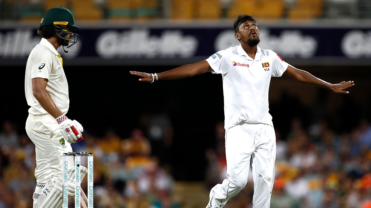 Derbyshire sign Lakmal on two-year deal