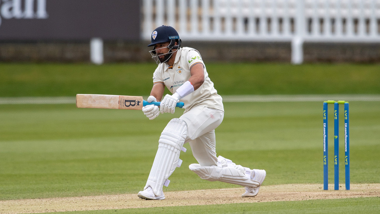 Highlights: Day Three vs Middlesex