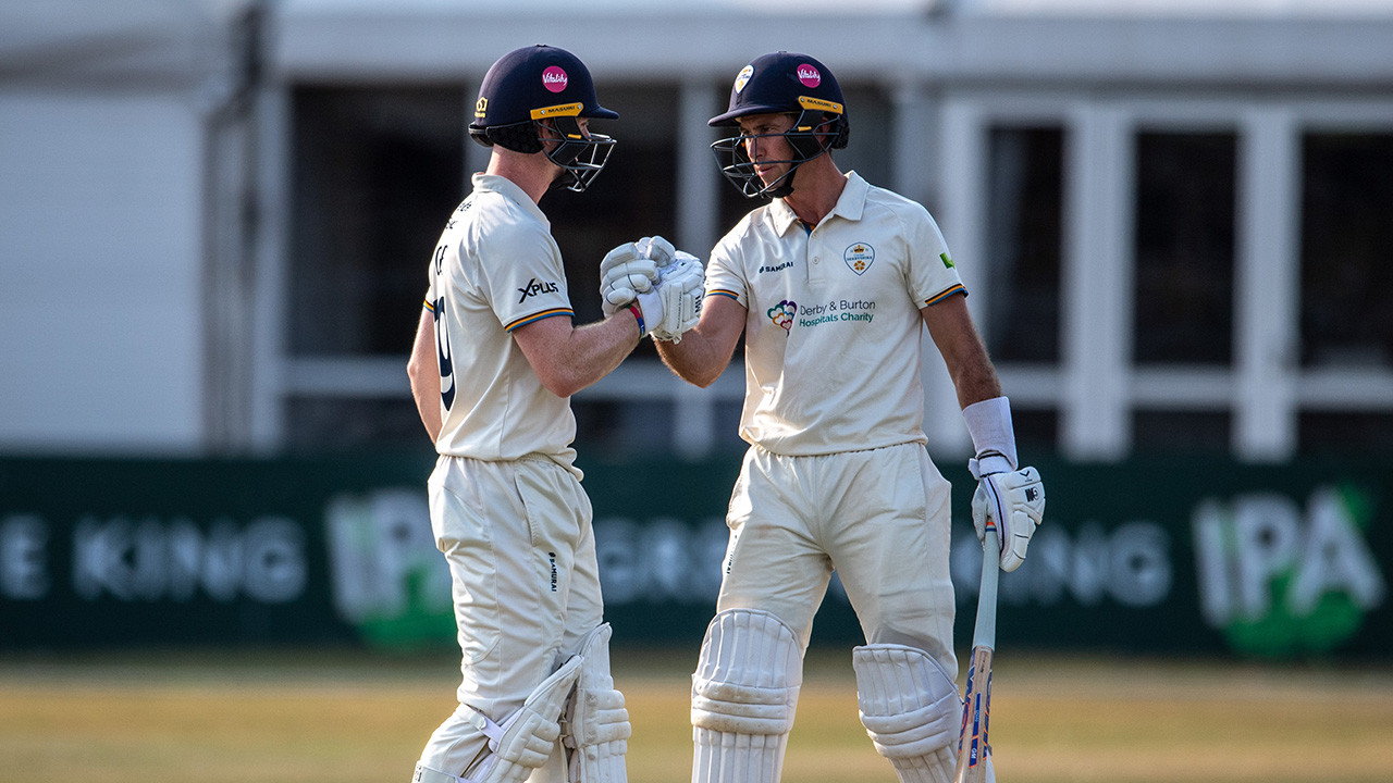 Madsen and Guest battle hard for Derbyshire