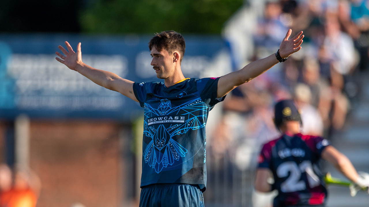 Scrimshaw proud to represent Derbyshire on international stage