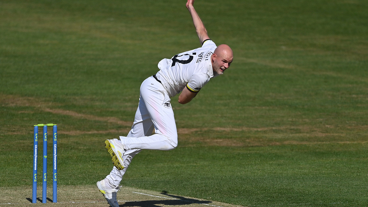 Derbyshire sign Chappell on two-year deal