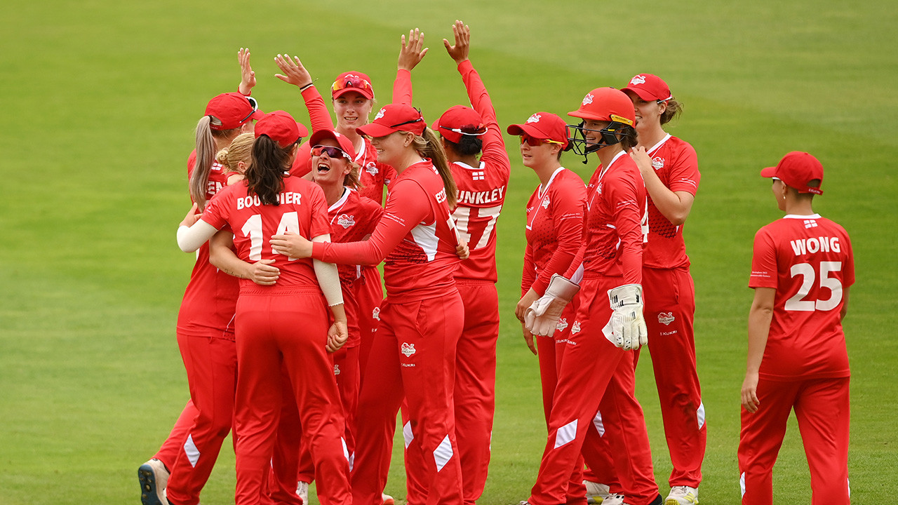 Commonwealth Games Watch: England make perfect start