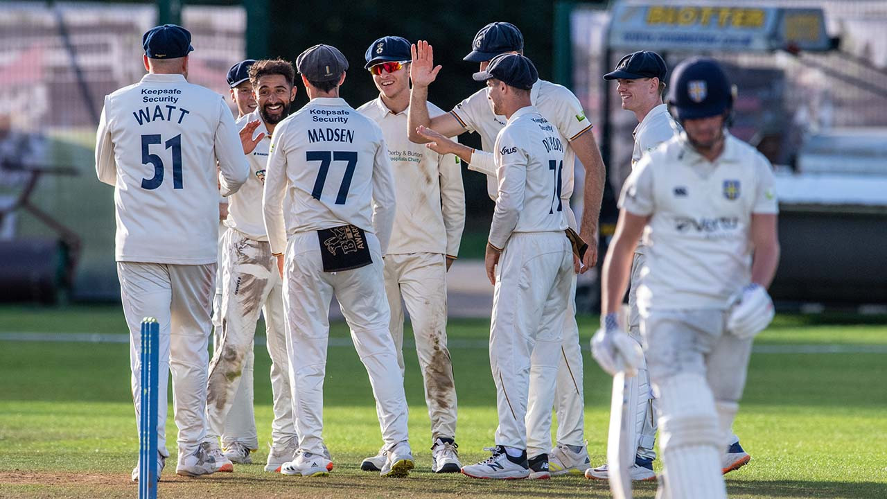Derbyshire hold strong lead after impressive recovery