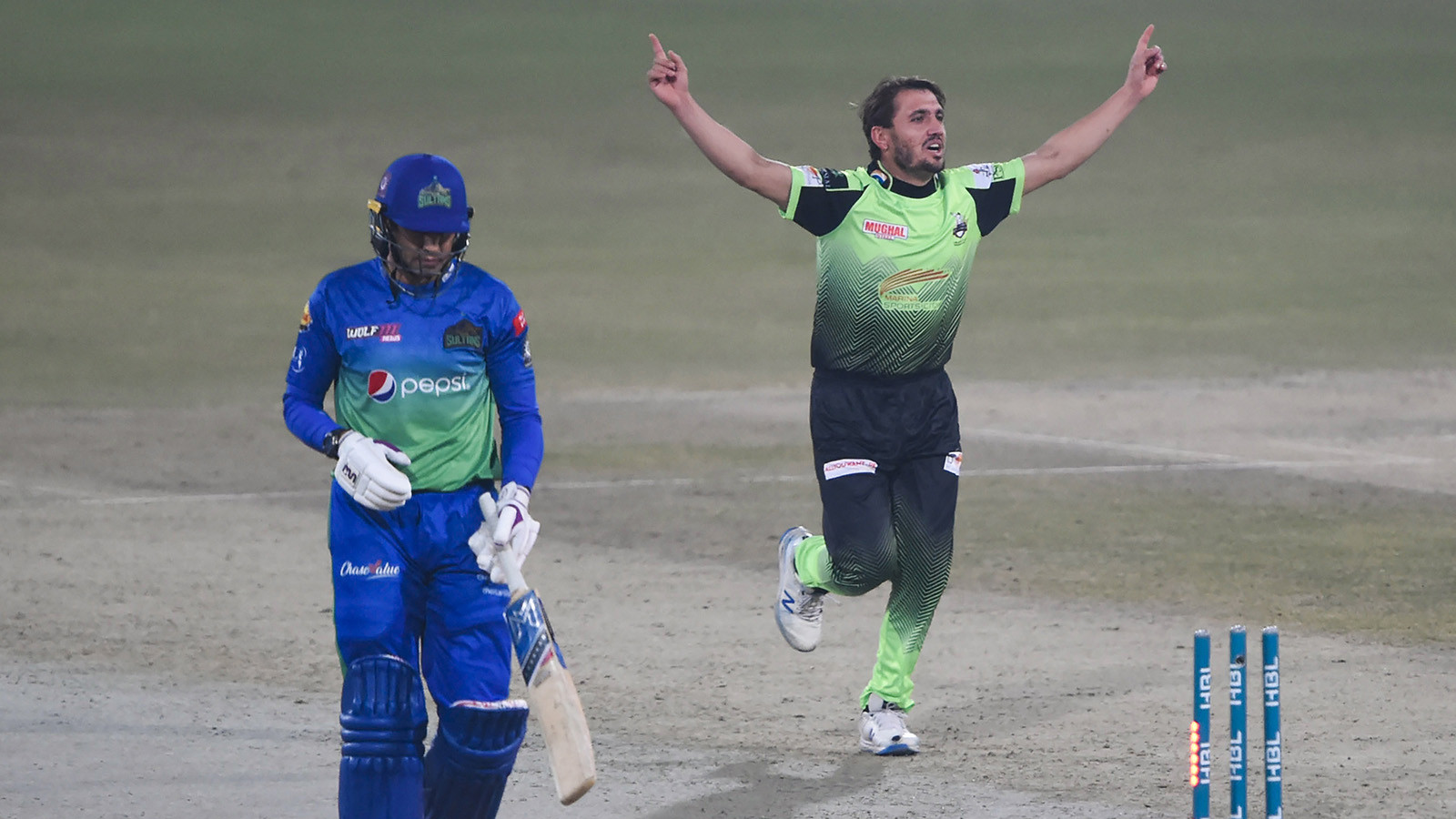 Derbyshire sign Zaman Khan for Vitality Blast