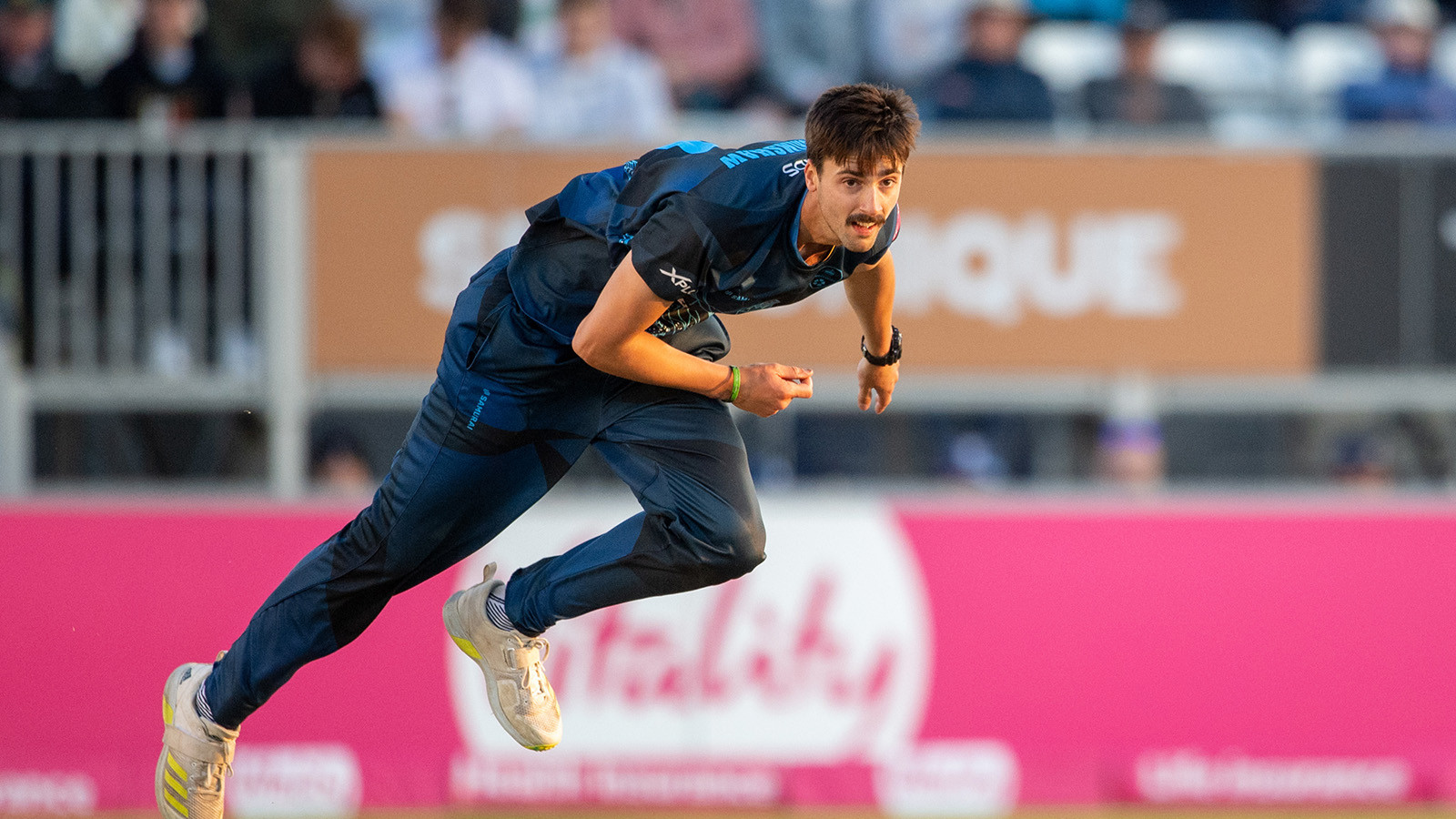 Scrimshaw to leave Derbyshire