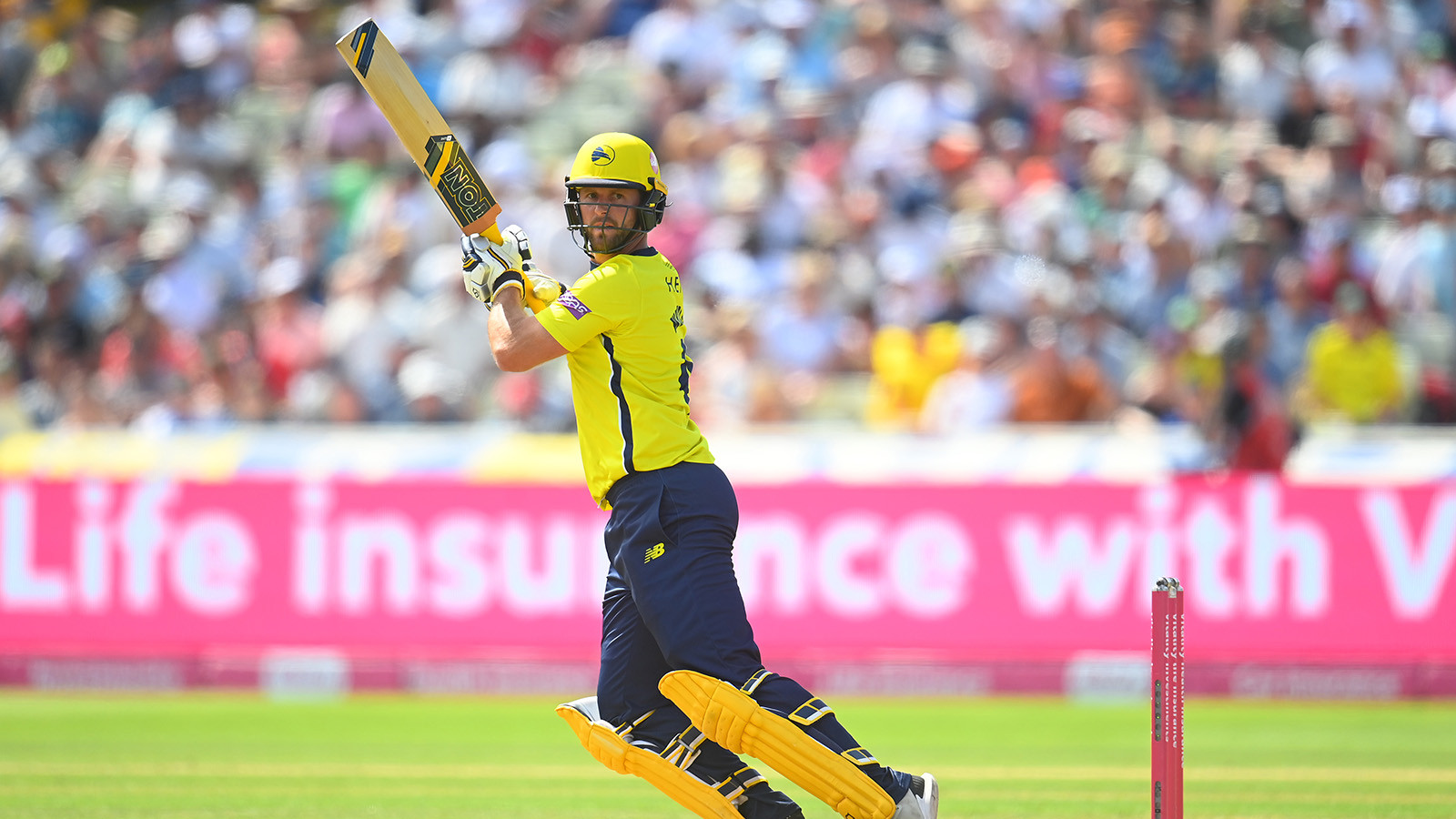 Whiteley returns to Derbyshire