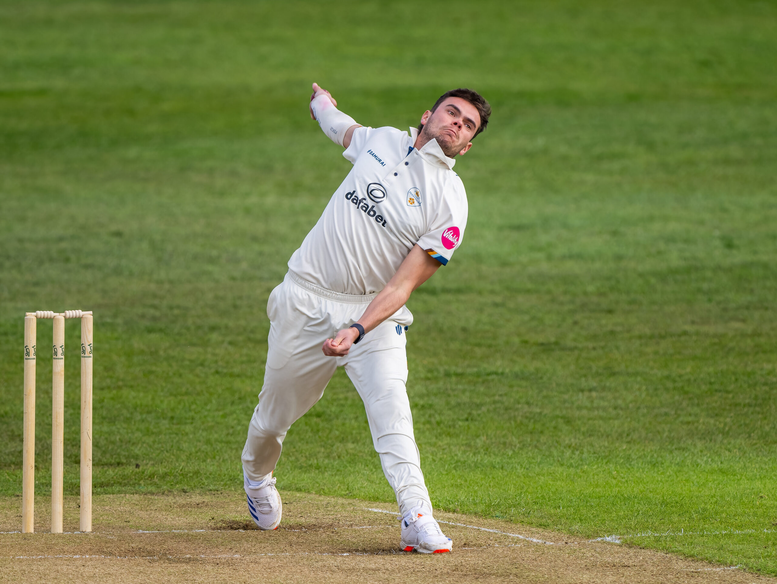 Conners to leave Derbyshire