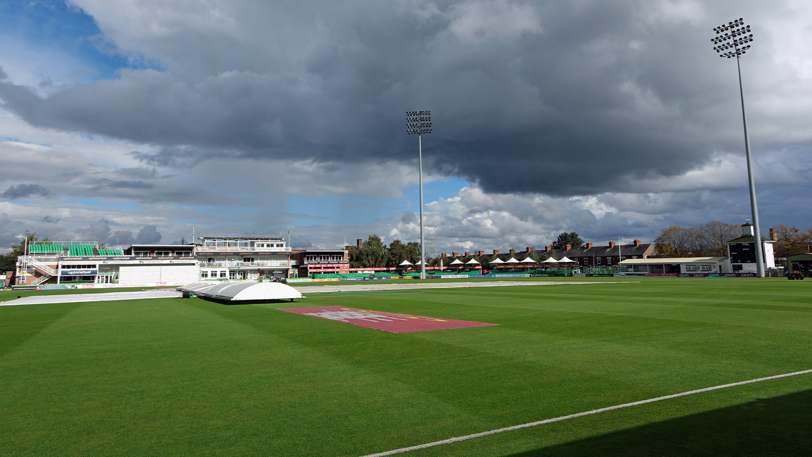 Rain prevents play on opening day