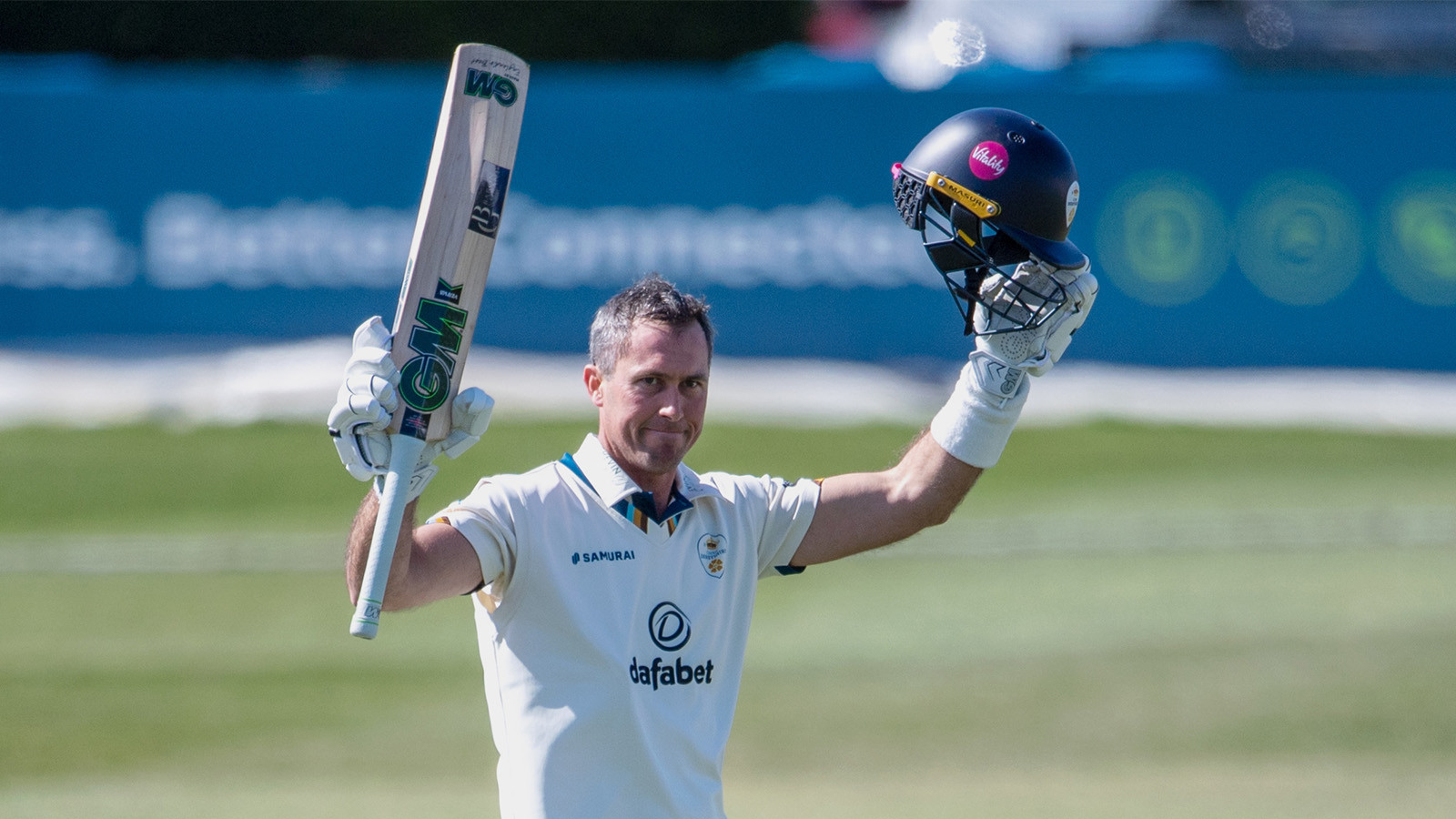 Madsen century keeps Derbyshire on top