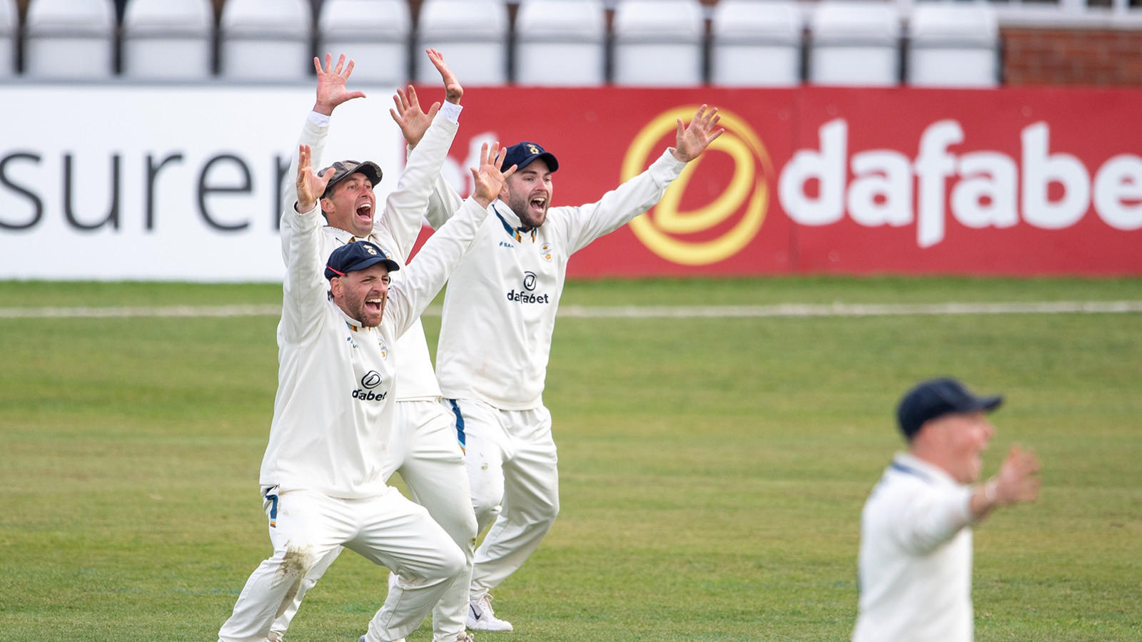 REPORT | Visitors frustrate Derbyshire on Day Two