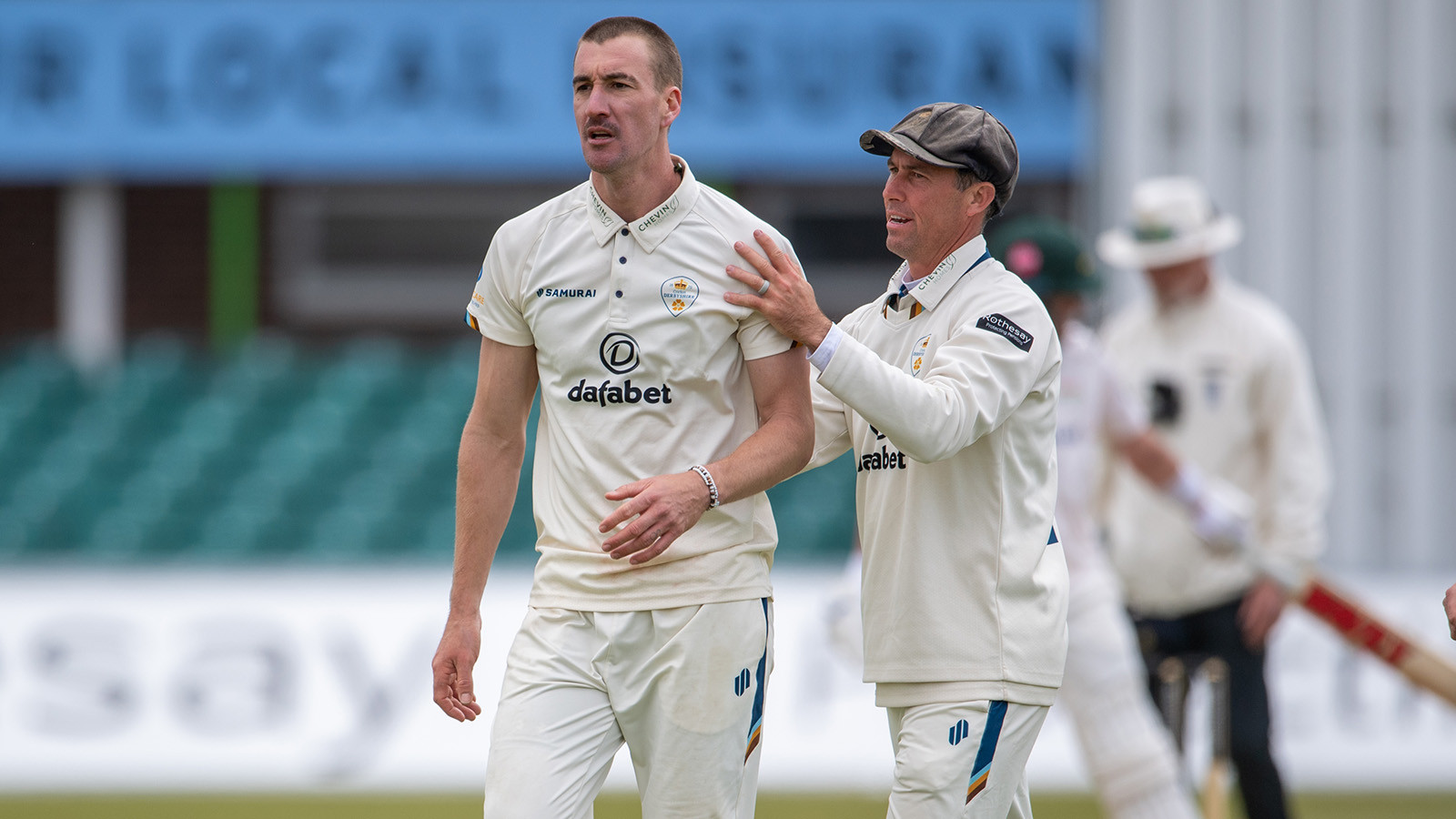 REPORT | Battling bowling performance sets up intriguing final day