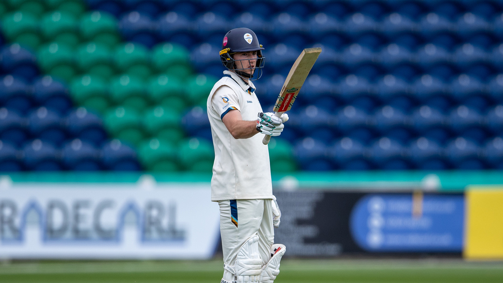 REPORT | Drama to the last ball as Derbyshire draw