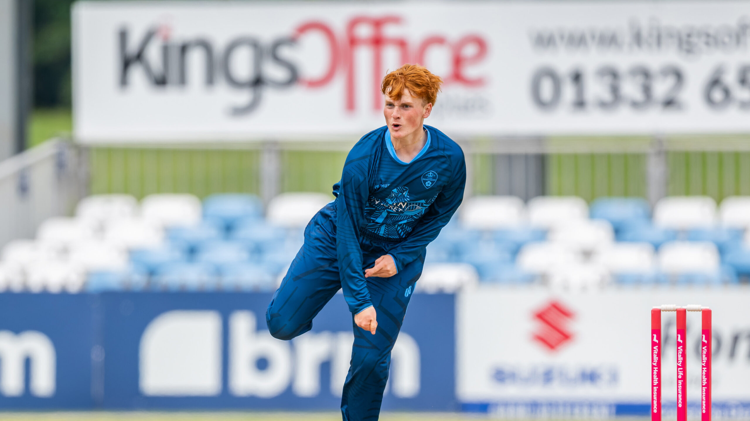 Hawkins signs deal until end of August